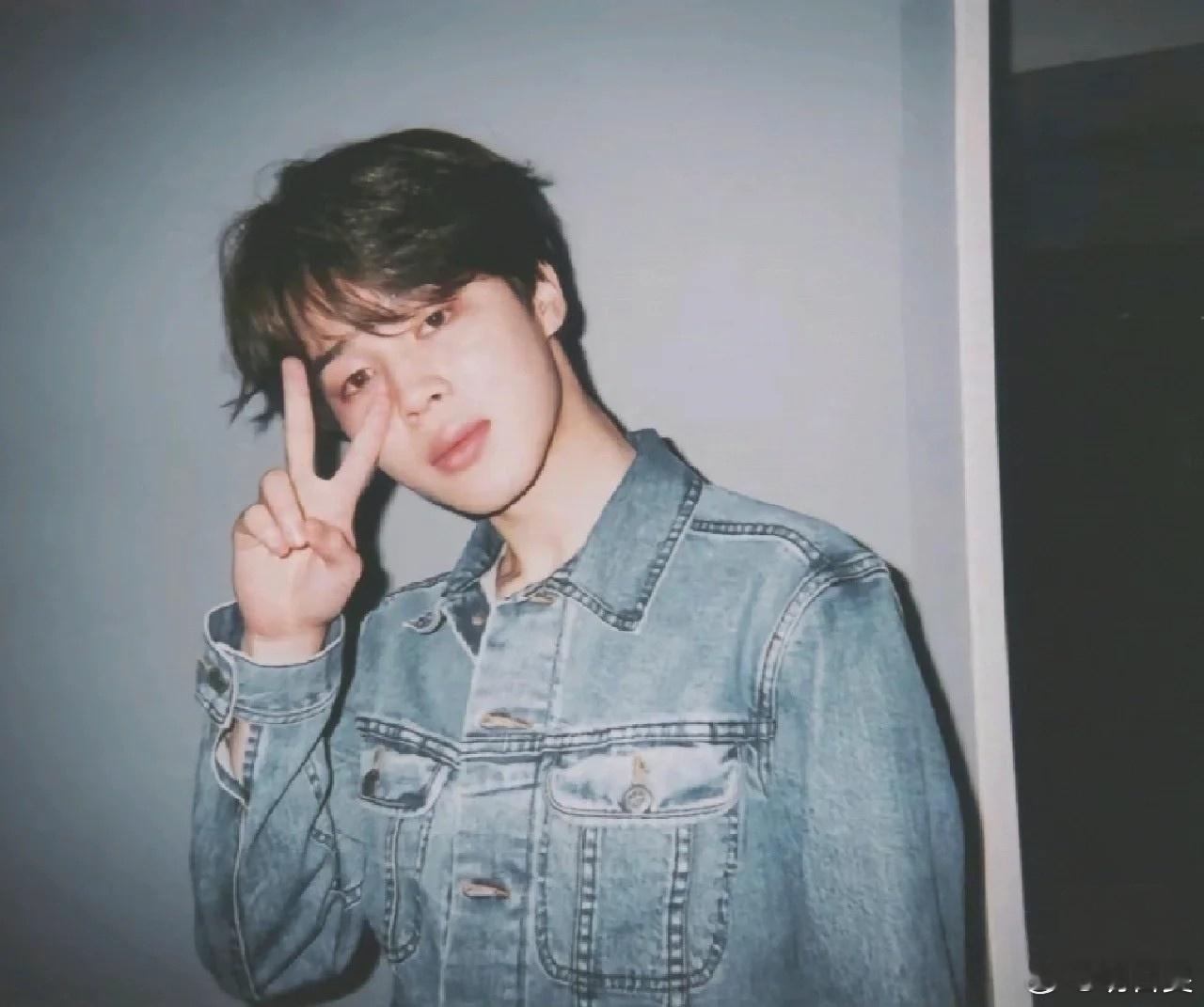 朴智旻不补颜色也行啊，只有我喜欢敏儿黑色头发吗？ 