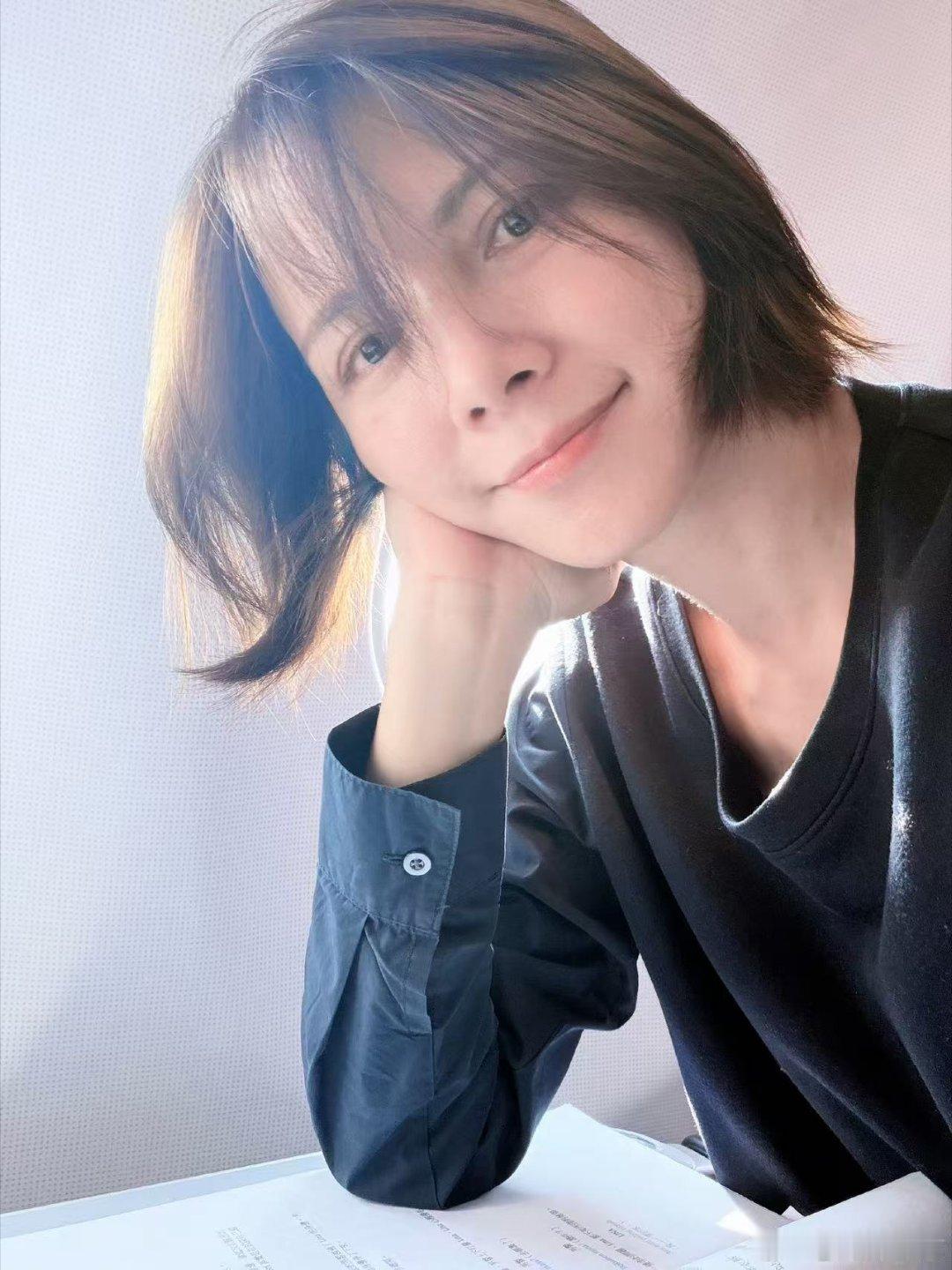 李心洁发文说自己没有消失 李心洁发文说自己没有消失，要进入到另一个旅程了，期待和