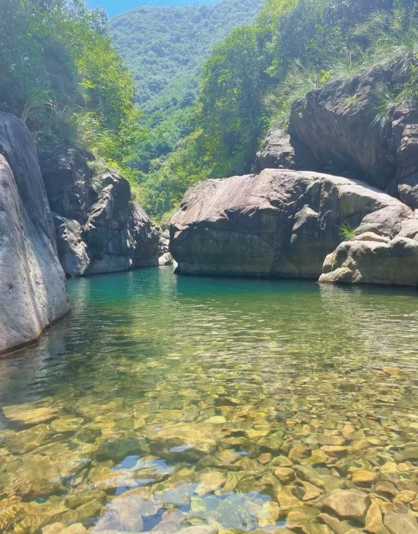 二刷桐庐因为它值得
避开人流，小众又清静的宝藏地简直就是躺平式玩水的好地方搭起天