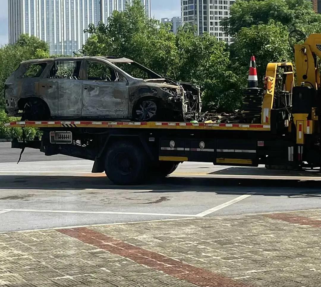 都烧成这样了，你们能认出这是什么车吗？