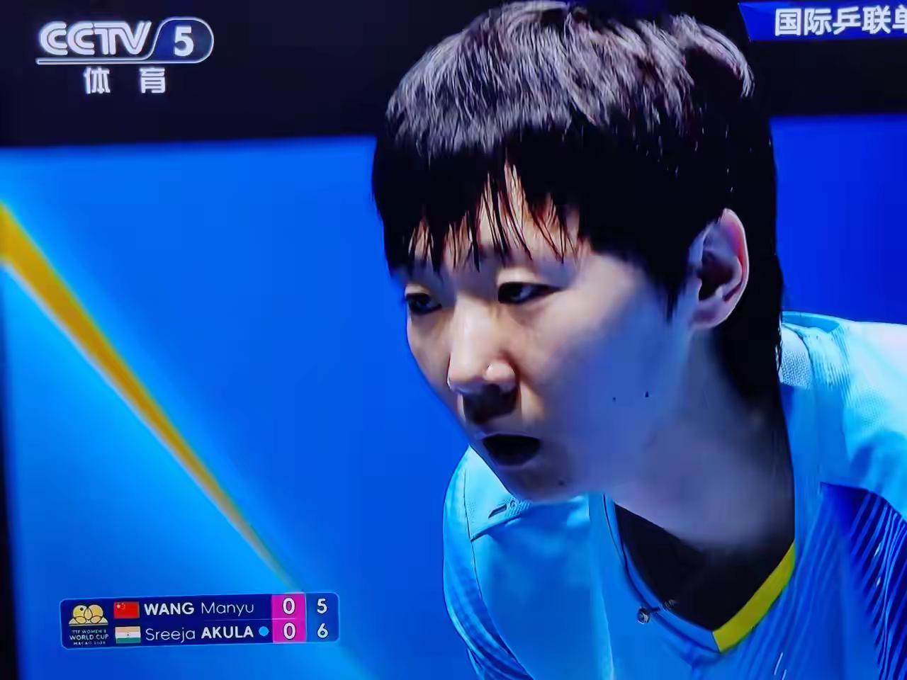 【王曼昱3-0拿下阿库拉，不再给怪球手一点机会】2026澳门世界杯 · 小组赛，