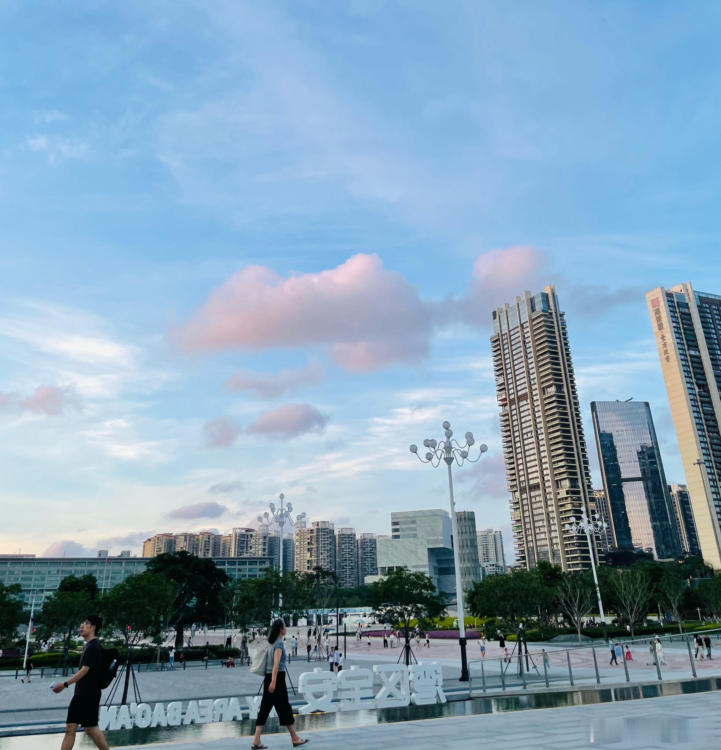 旅游7天定律旅游七天之痒，真是金窝银窝不如自己的狗窝。五星酒店再奢华，却找不到自