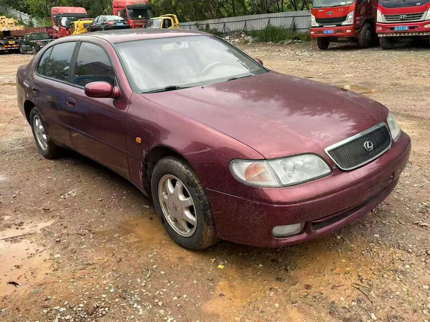 那天去车厂看到这家伙！犯贱又想拉回去玩玩！初代GS！S140！丰田标叫Arist