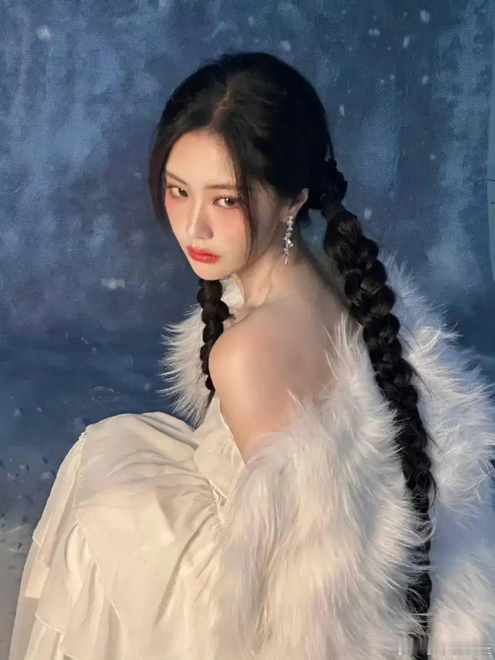#曝刘芮麟王艺瑾结婚#有网友爆料演员刘芮麟和硬糖少女303王艺瑾结婚了。不过经纪