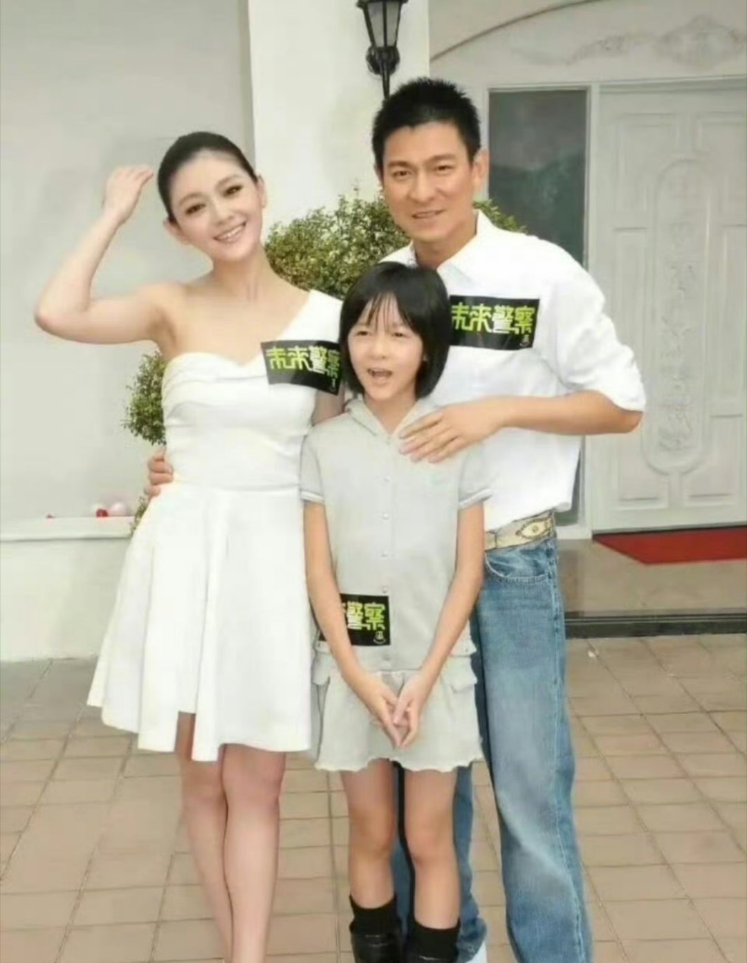 大S曾帮14岁的徐娇说话仗义执言的大S，她一直都是这样的为人处世… ​​​