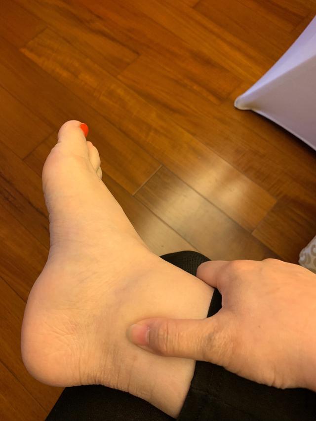 晨起出现麻木、头晕、水肿，警惕血管发出的求救信号
很多人晨起会出现肢体麻木、头晕