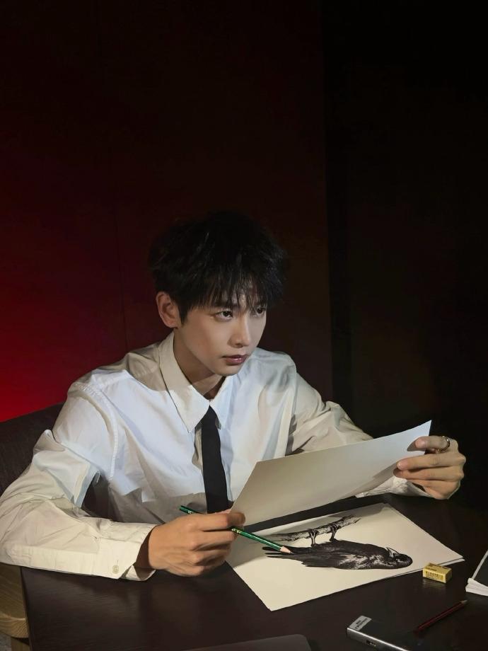  彭昱畅看似不会演实则不用演 演技炸裂实力尽显，角色刻画淋漓尽致，代入感爆棚超上