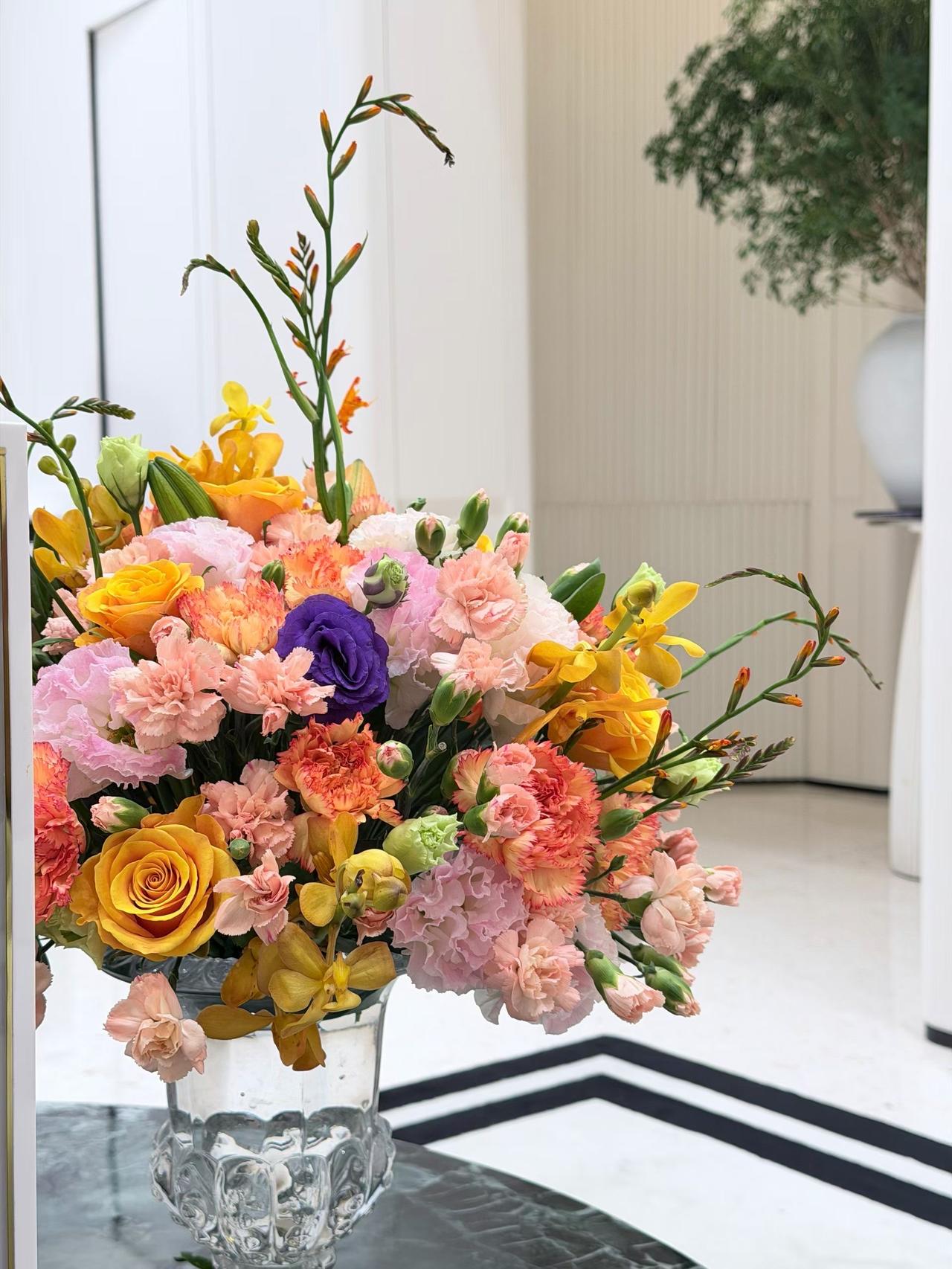 春来鸟语花香

2. 秋至枫红菊黄