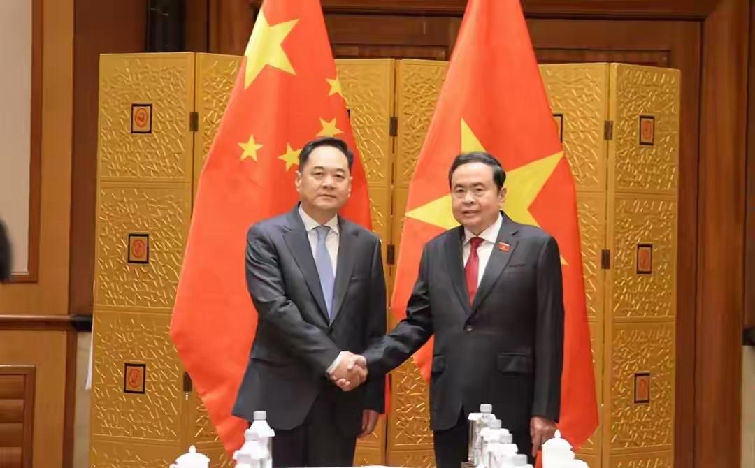 越南高层在中国，提了一个很直白的请求，他们想要更实在的利益。
越南高层最近在北京