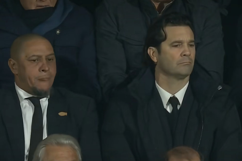 卡洛斯与索拉里在看台上观看比赛国王杯 塔拉韦拉vs皇马 halamadrid