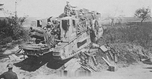 烽火问鼎计划每天认识一件兵器 自行火炮的研发早在第一次世界大战时期就已开始，英国