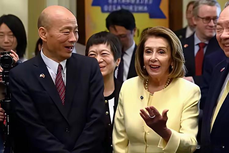 蓝营赶紧擦亮眼睛，别再被忽悠了！
蓝营议案过了关，绿营耍横不签字、不落实，韩国瑜