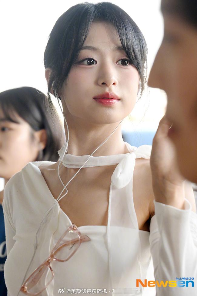 BABYMONSTER组合AHYEON郑雅譞、李茶仁（RORA）、EnamiAS