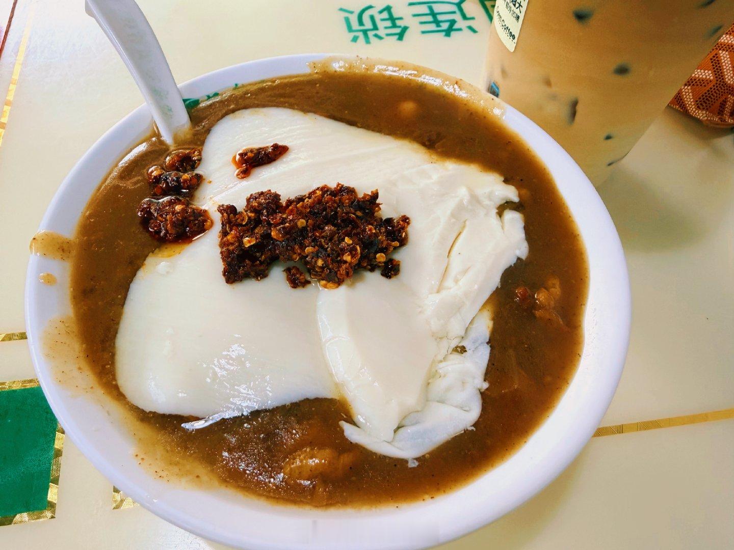 午饭吃胡辣汤两掺配小黄油美式～蘑菇俺就是想咋就咋～