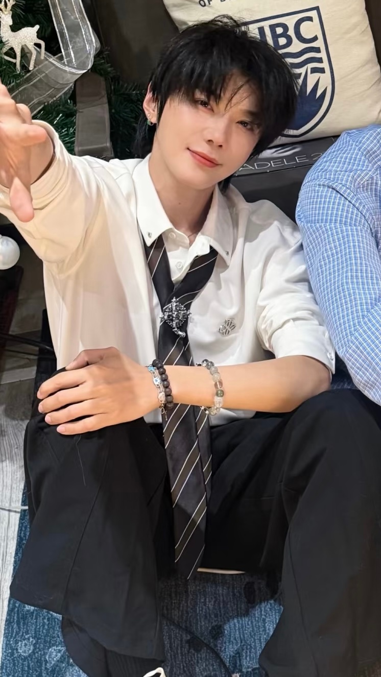 郝熠然巴黎高定周 学长 