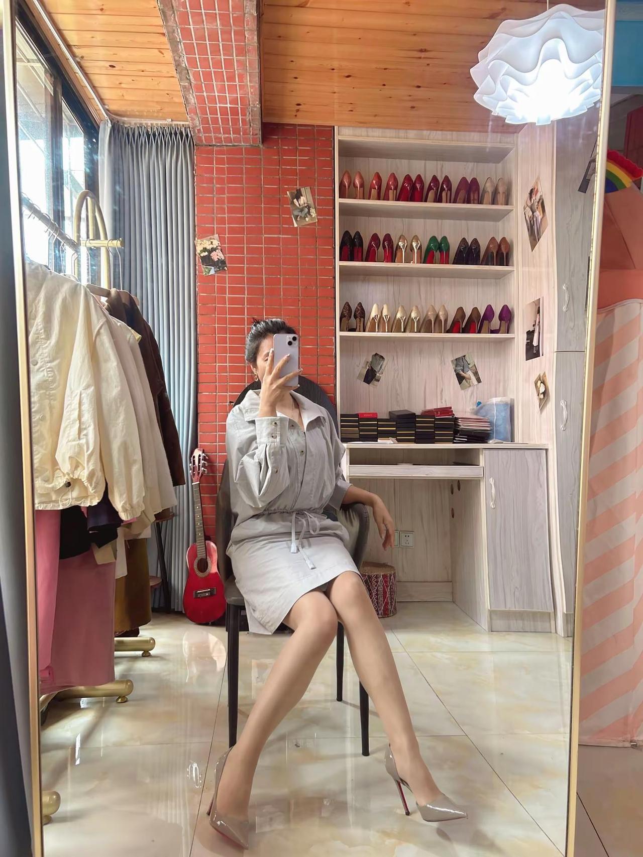 这个世界不是非黑即白，还有灰色