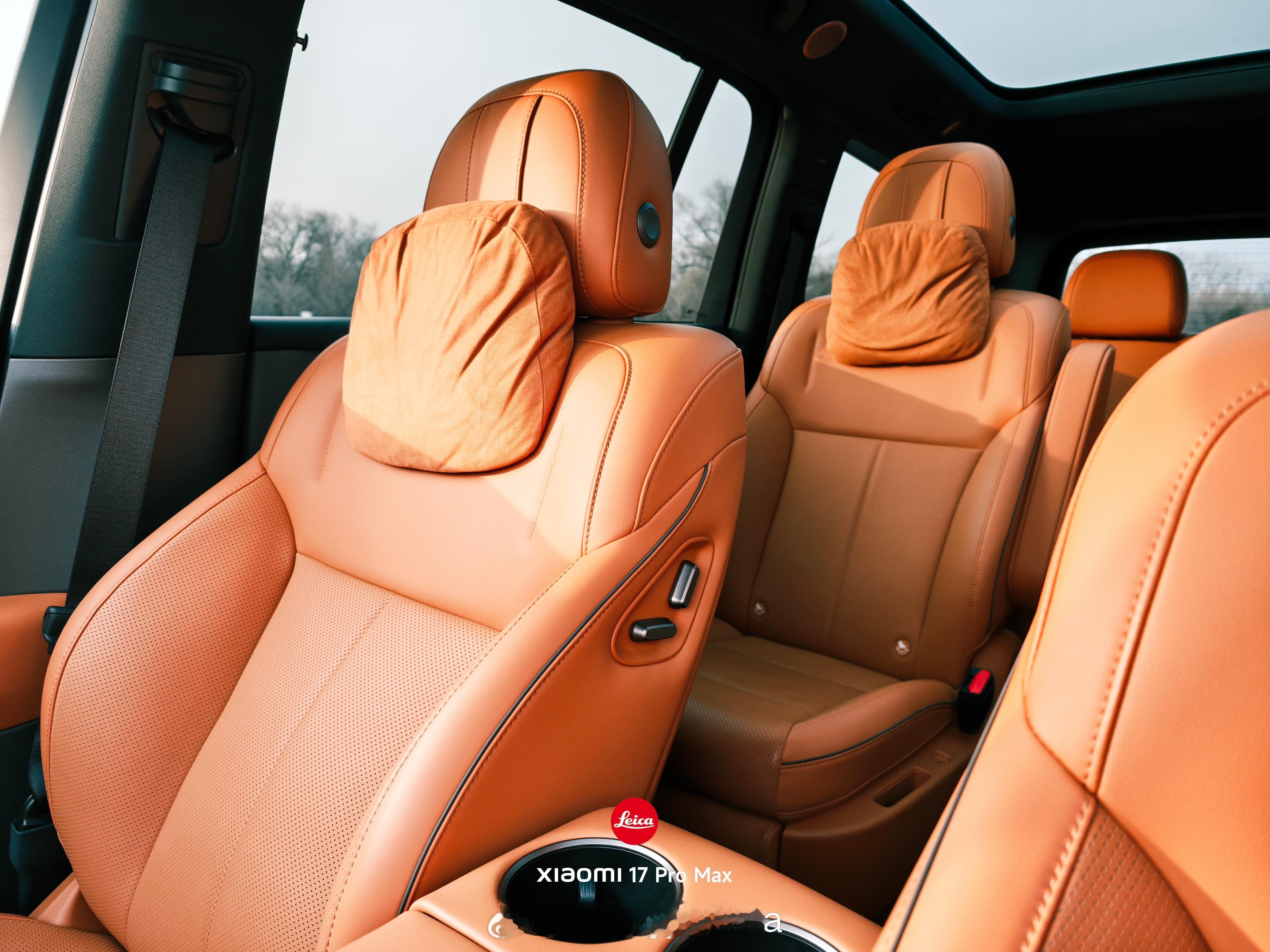 真的会有人配黑色外观橘色内饰的理想吗？另外这个8.2以后可以用自己宠物当壁纸了真