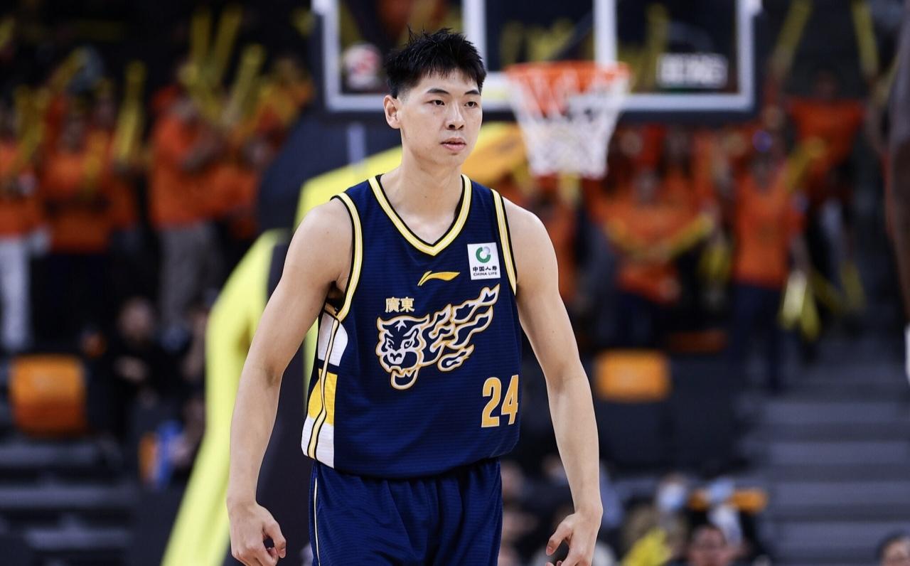 找回自信！攻防兼备的崔永熙又回来了！

大伤归来的崔永熙随着比赛增多也逐渐找回了