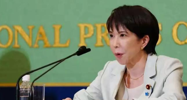 亚洲大洋洲局局长金井正彰急匆匆地约见中国驻日公使，提出所谓“强烈抗议”；几个小时