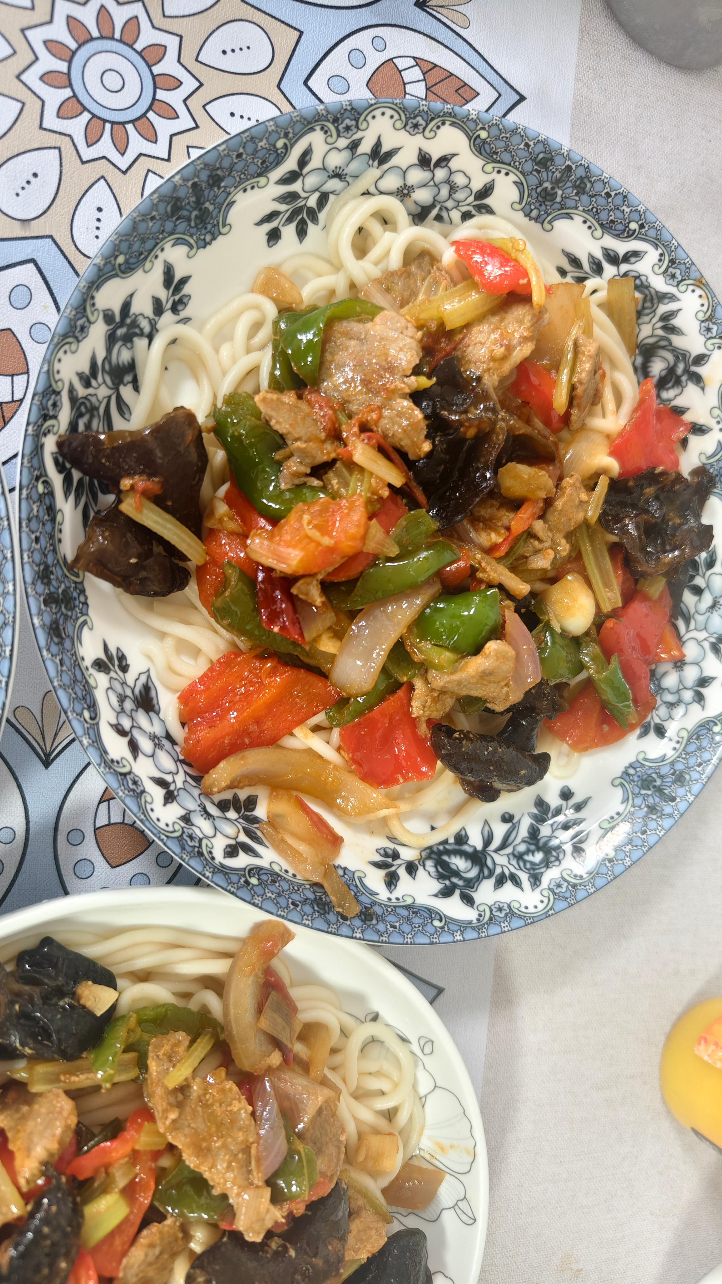 头回做过油肉拌面 