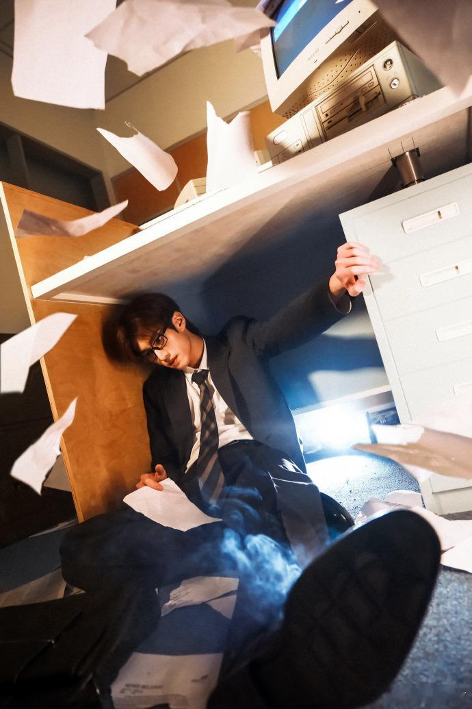 张康乐工作生活反差感张康乐把生活过得张弛有度，坚持健身护肤维持好状态，用心练习魔