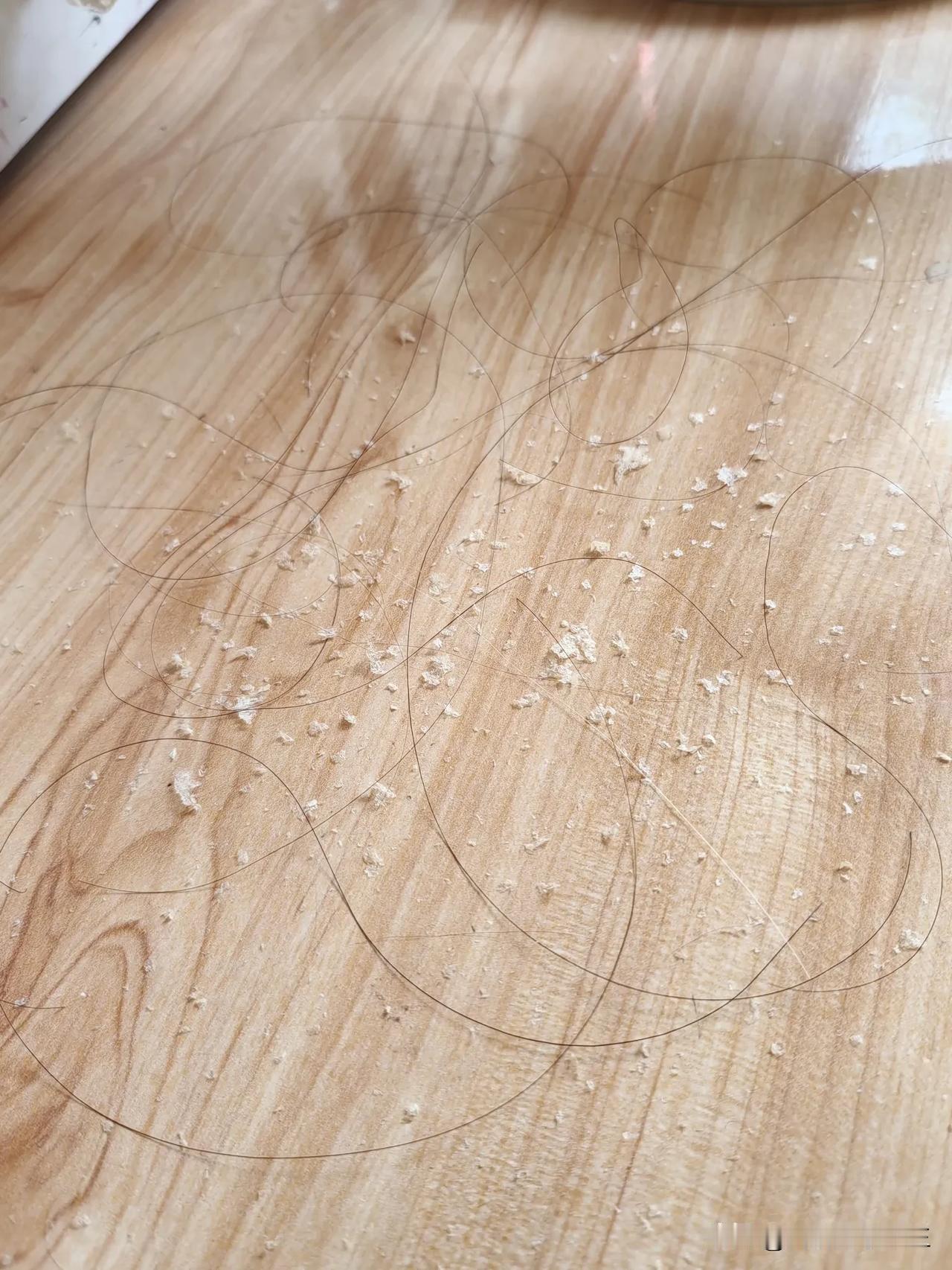 谁能给我支个招啊？？？怎么去除头皮屑[发怒][发怒][发怒][发怒][发怒]我这