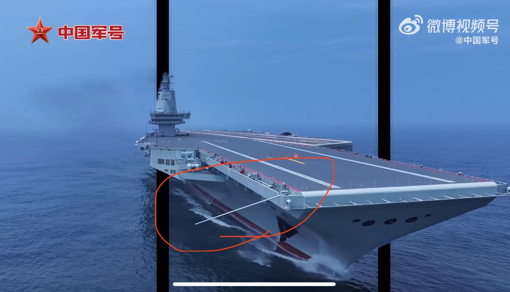 福建舰下水三周年不懂就问前面支出的杆是干嘛的？ ​​​