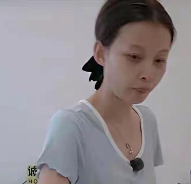 孙怡素颜照，比实际年龄大了有20岁吧。为什么很多的女明星卸了妆都判若两人呢？感觉
