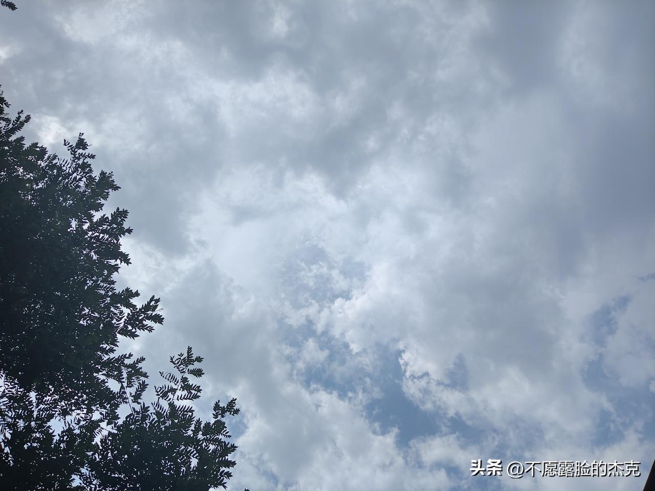 人有旦夕祸福
天有不测风云
这个世界的常态是什么
变化