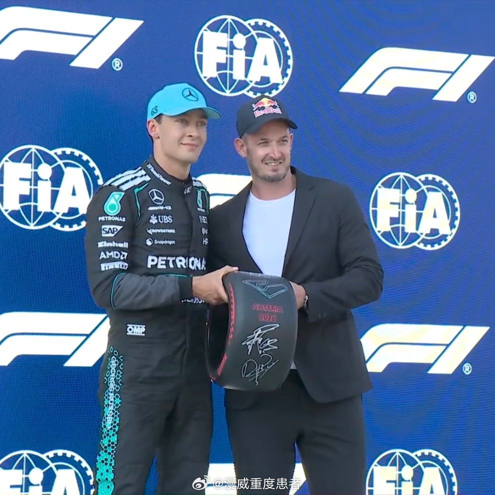 GeorgeRussell  恭喜乔治·拉塞尔拿到2026F1大奖赛奥地利杆位！