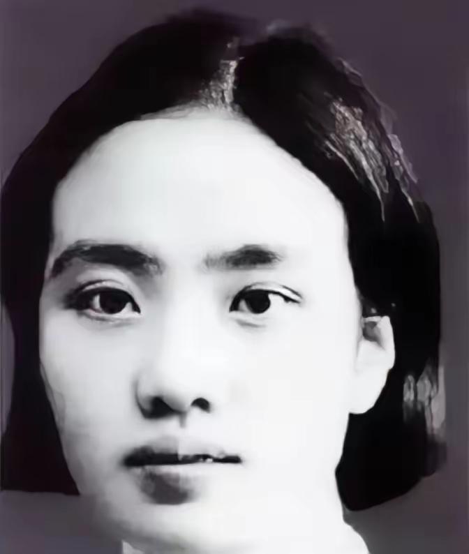 1978年，党组织派人找到浦安修，向她移交了补发给彭老总的48000元工资稿费及