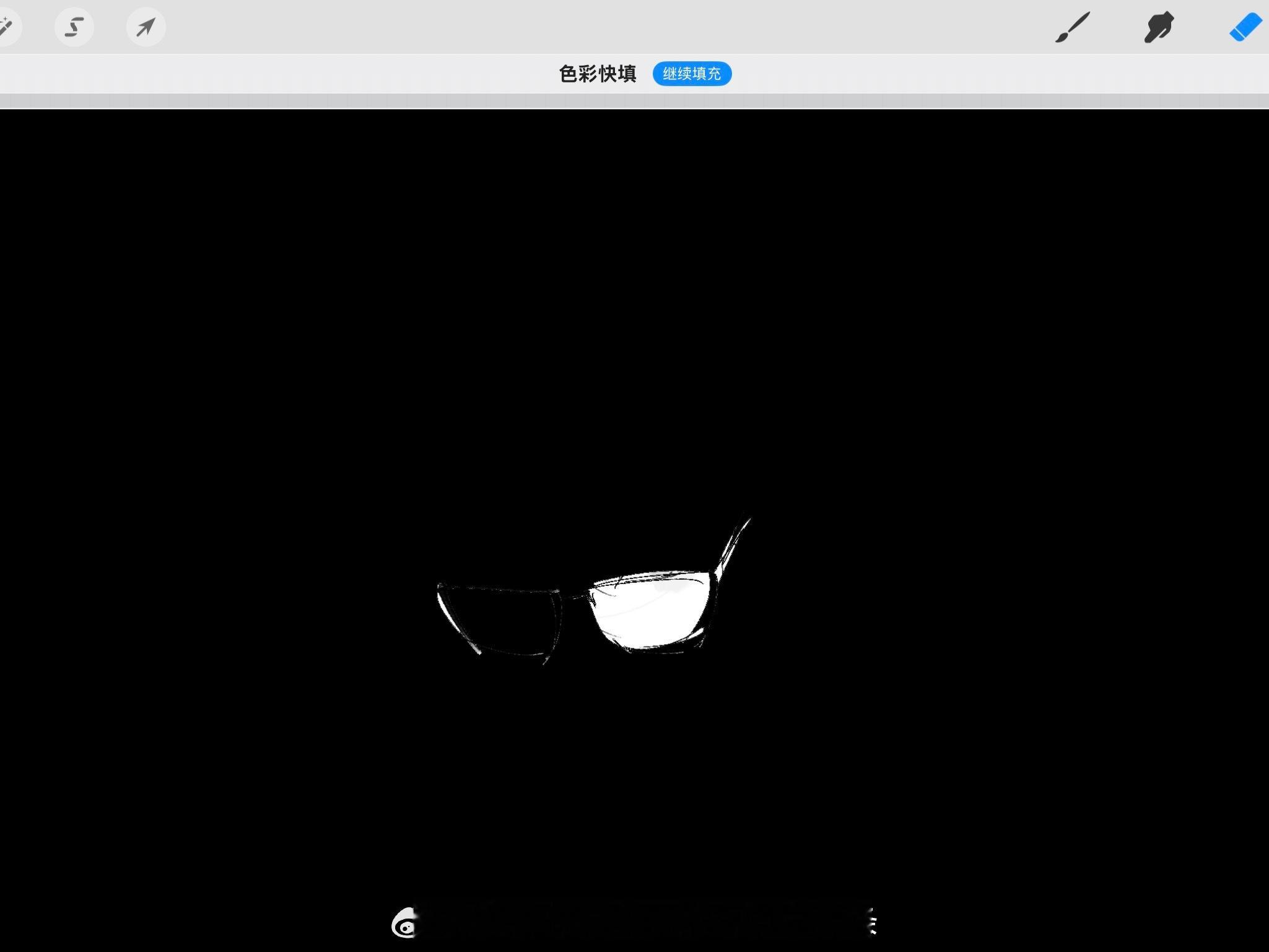 爆笑，博主画了黑眼镜 