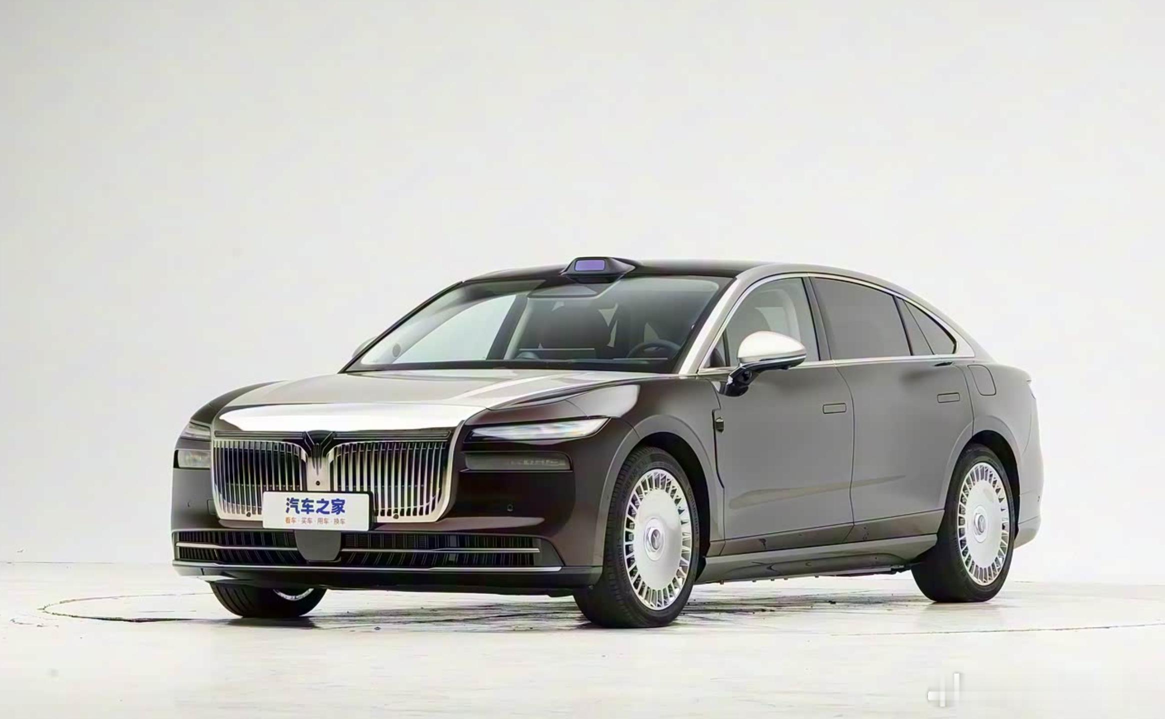 有种越看越好看的感觉不知道为啥10号上市，猜一手价格呗已知享界S9 后驱低配车型