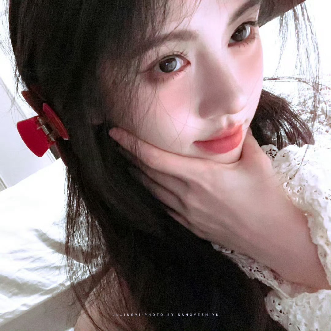 ►缠住吻住 春风吹着我吗WeChat头像🎀 