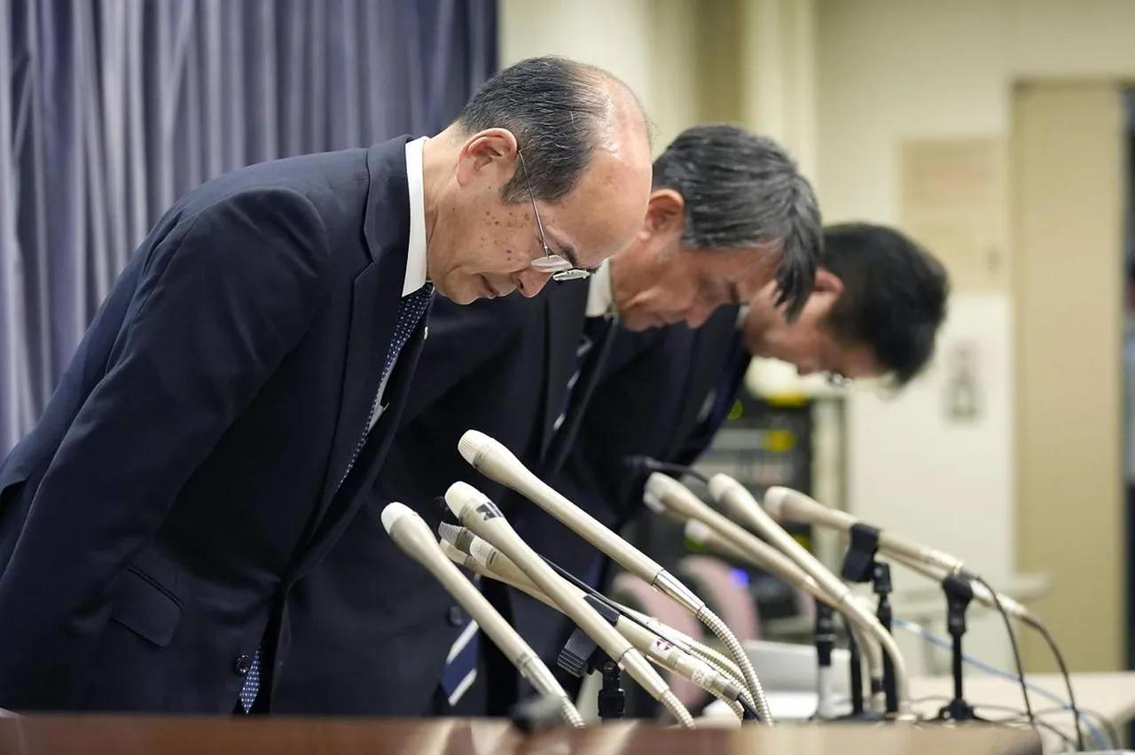 日本光刻胶卡脖子 & 中国稀土制衡 完整总结
 
一、日本光刻胶：精准打击我国高
