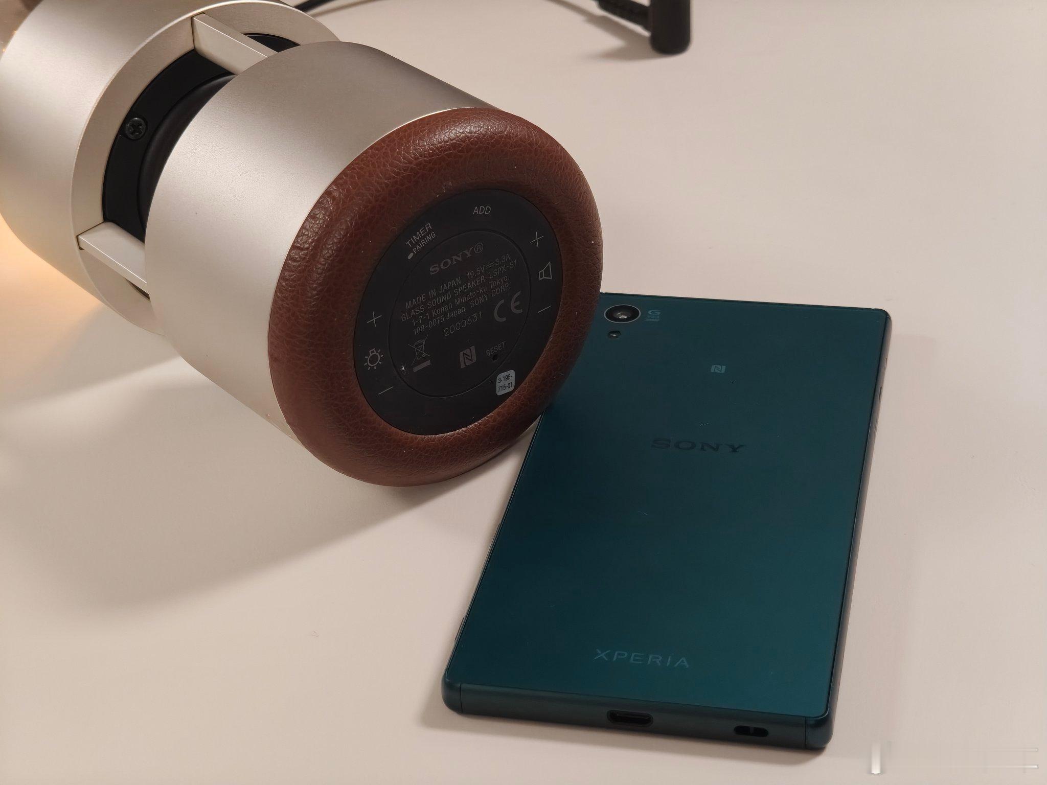 朋友送了我一个新玩具，好家伙这玩意是我的白月光，索尼的晶雅音管第一代，从初中开始