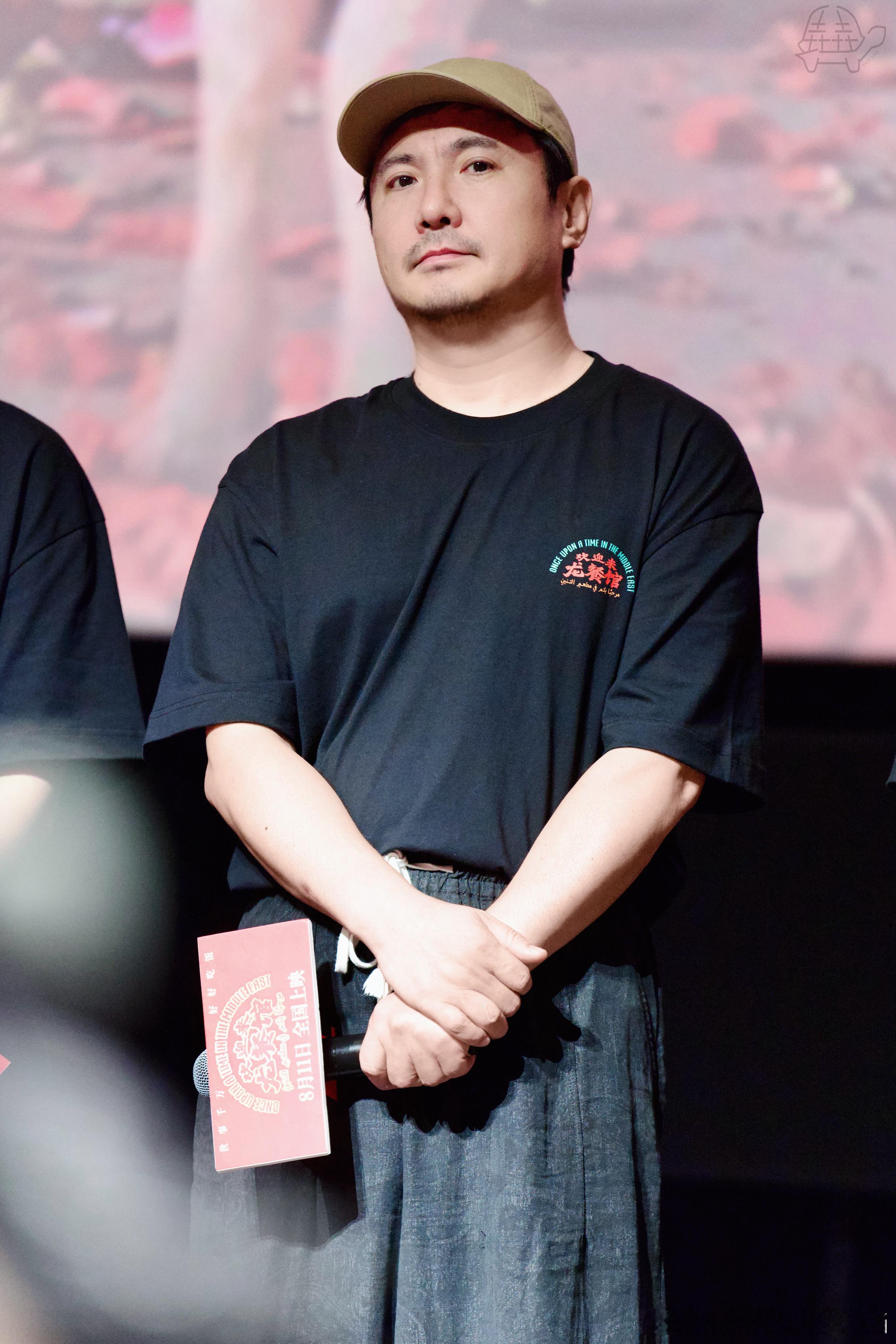 沈腾omg你吓到我了 看到沈腾满脸错愕的样子真的会被逗乐，这种毫无防备的惊吓感太