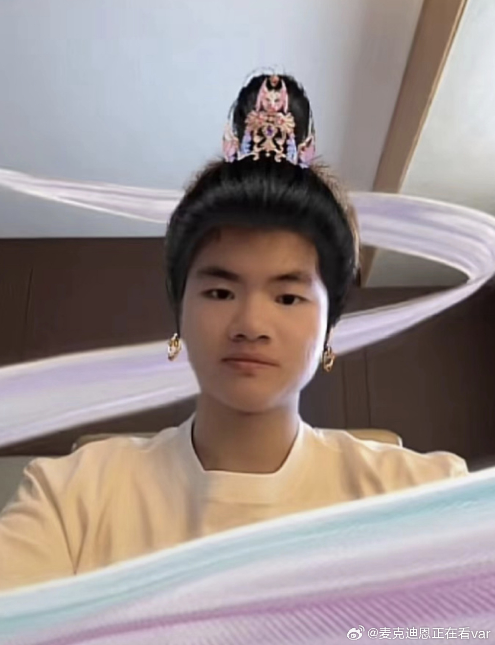 #王昶 从此不敢看观音##王昶请积极备战歌手# ​  这不只是王昶不敢看啊……这