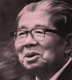 “被全网嘲‘退休老干部搞行为艺术’，62岁他蹬三轮车环游中国，在敦煌洞窟里抄完《