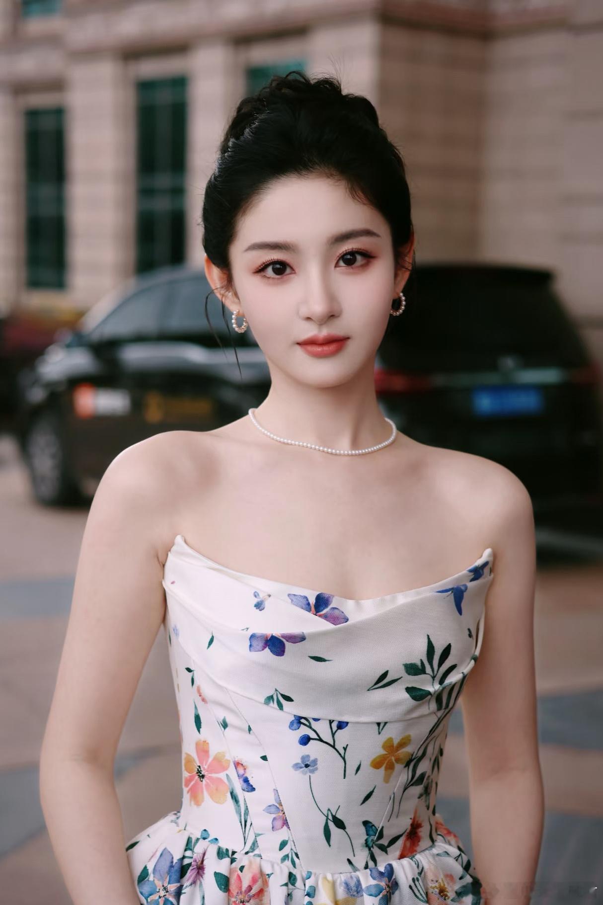 芒果TV网剧《听银》主演：赵晴、官鸿导演：陈楠造型指导：李萌《司藤》《春花焰》开