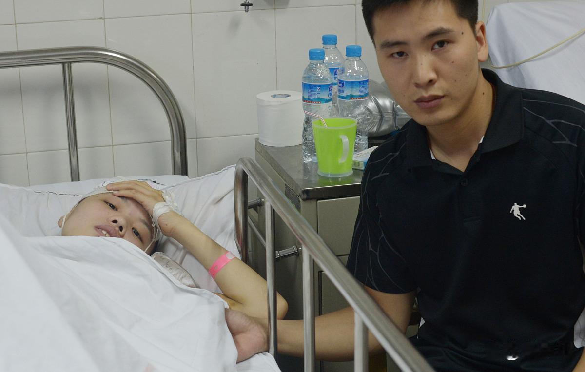 唉，这孩子太可怜了，今后的路怎么走？

12岁男孩餐饮店内不幸被烫伤致死，父母智