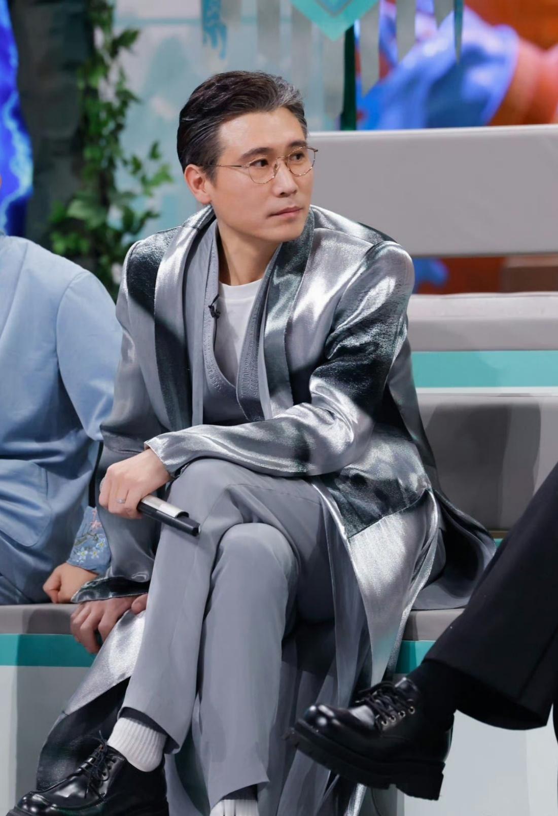 李乃文回家打开评论区后天塌了今天的法修散打好玩吗！上班唱跳过了下班了就奖励自己弹