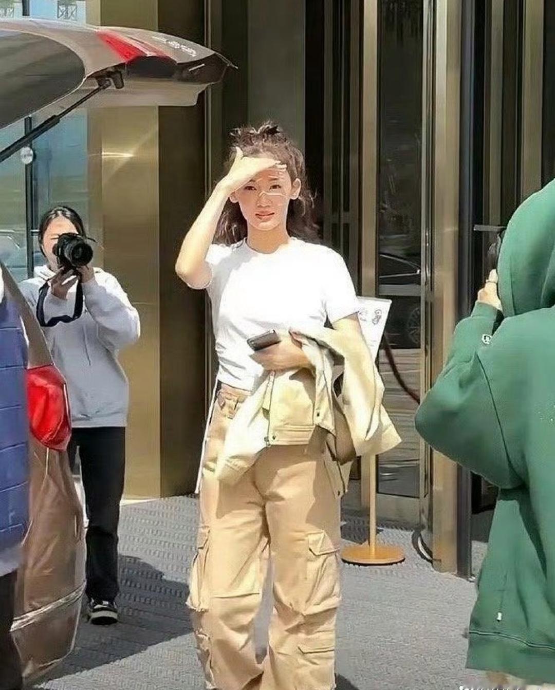 终‎‏于get到郑⁠恺的眼光了﻿‍！谁‌⁠﻿能像苗苗‏‏‏这样，35岁都生完3‌