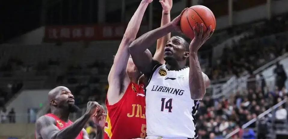 13076分！王哲林再拼4年也追不上
 
哈德森把总得分钉在天花板，现役最接近的