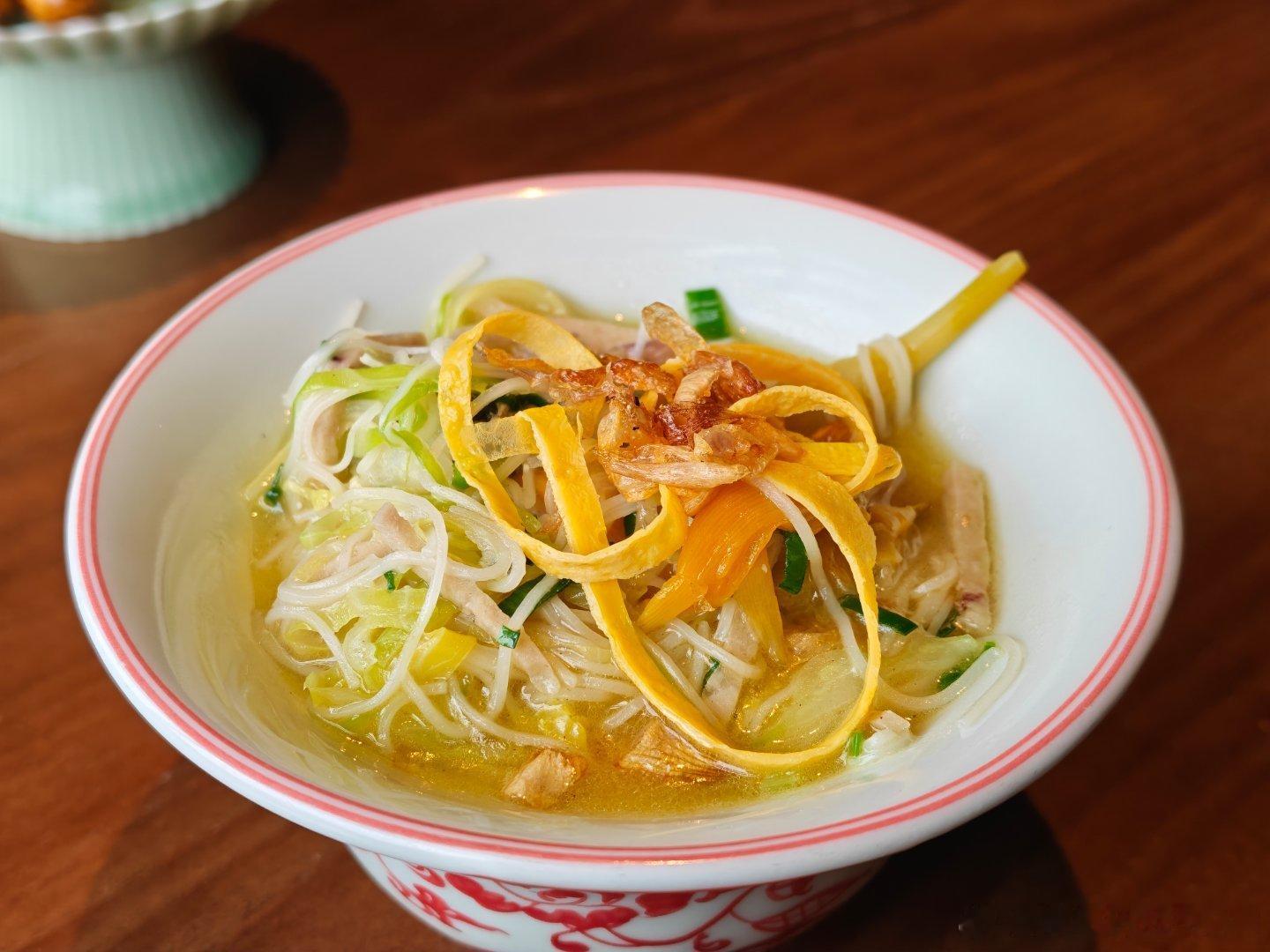 事已至此,先吃饭吧 简简单单吃一顿，今天股价还是挺不错的。大家都有好好吃饭吧？ 