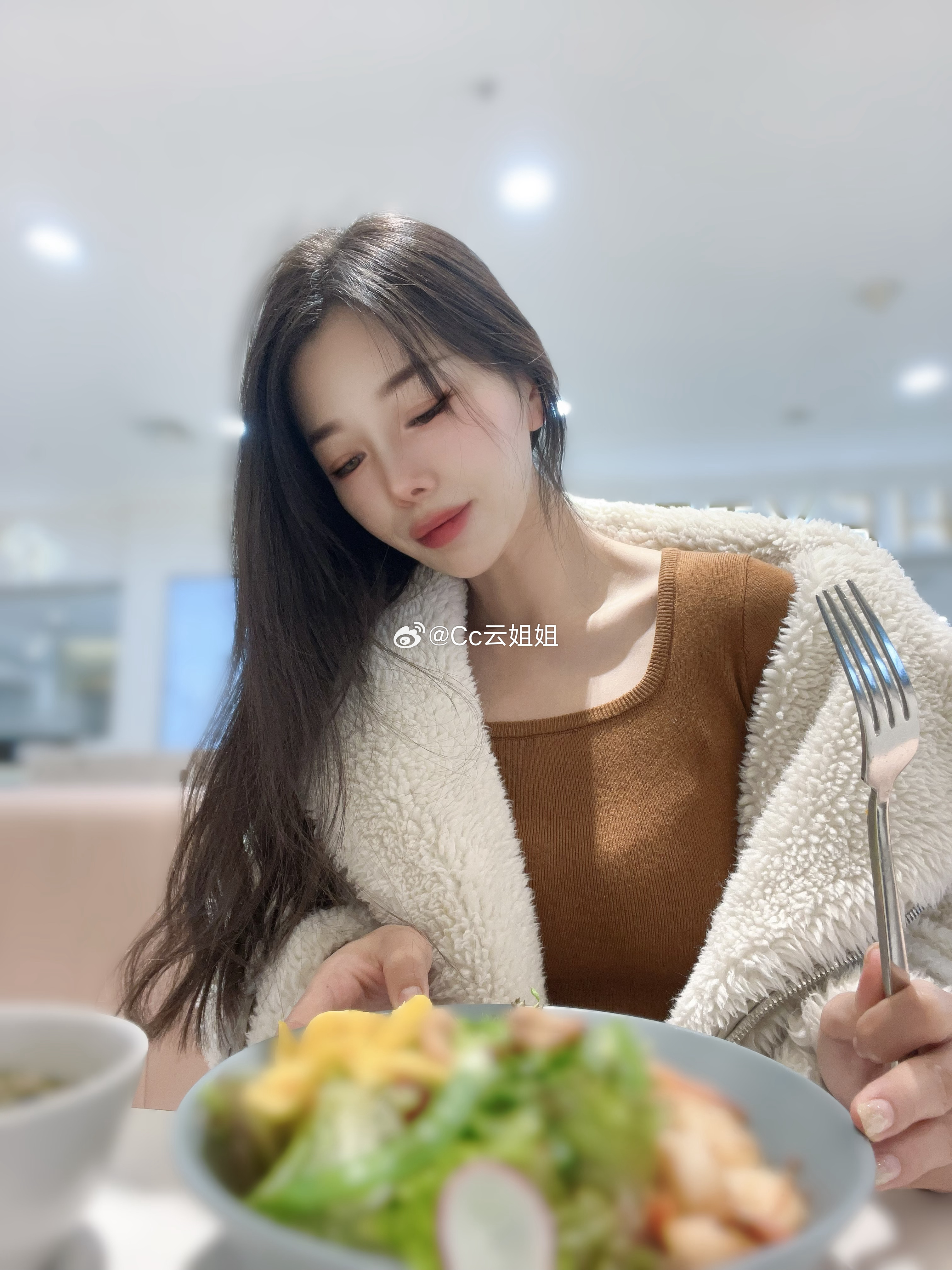 今天无意间发现附近开了个日式风格的店趁着不去锻炼的时间来尝尝真是长在了我的胃上不