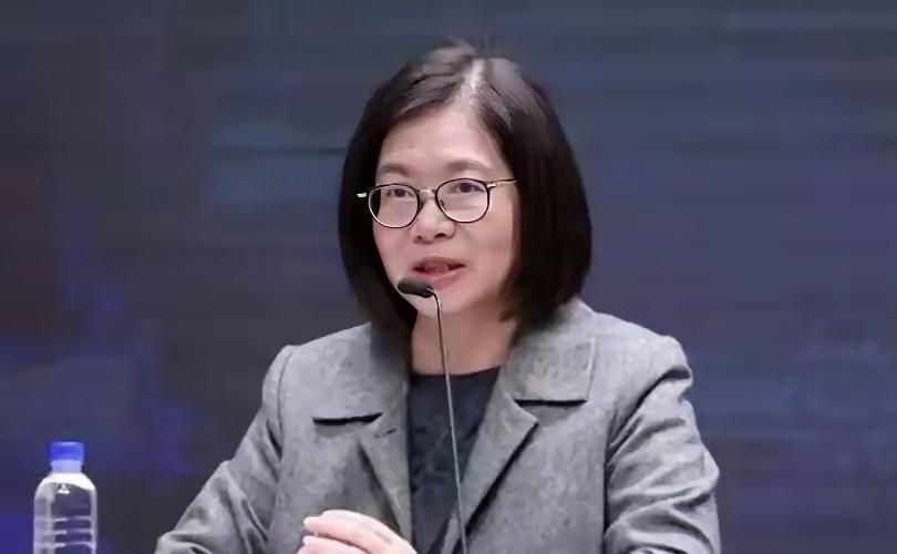 就在刚刚，
台“海巡署”发表严正声明，
6月11日，针对大陆海警船首次巡查太平岛