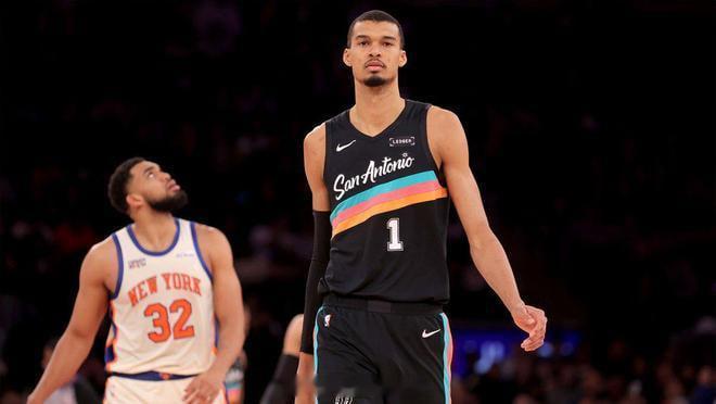 快船能否捍卫主场尊严？明日（4月3日）上午10点30分，西部第二的马刺将客场挑战