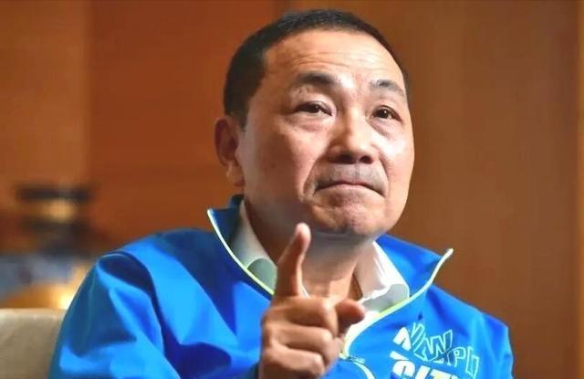 台媒：侯友谊就是个“蓝皮绿骨”跳梁小丑，还以为自己是大王，那个时代已经过去了，朱