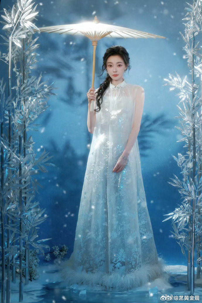 宋轶阅文IP天选女主可甜可飒气质百变，宋轶演啥像啥适配度拉满宋轶五登阅文IP盛典